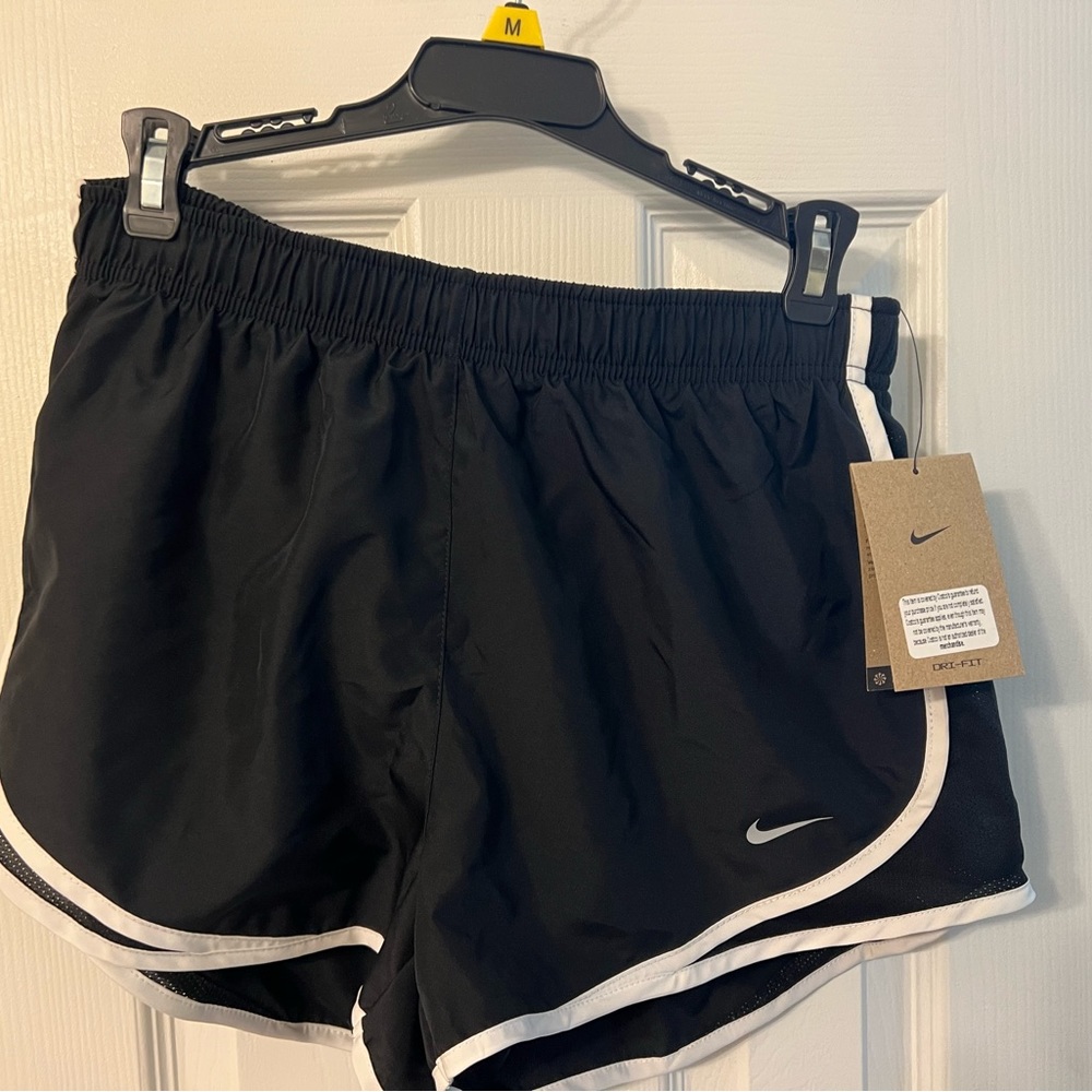New with tag Medium Nike Women’s Tempo shorts black and white